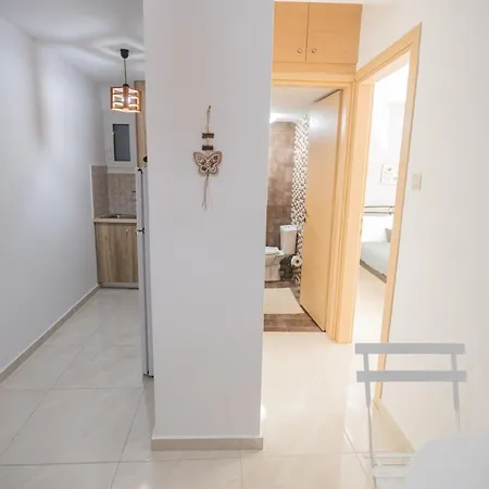 Ariadni Apartament *